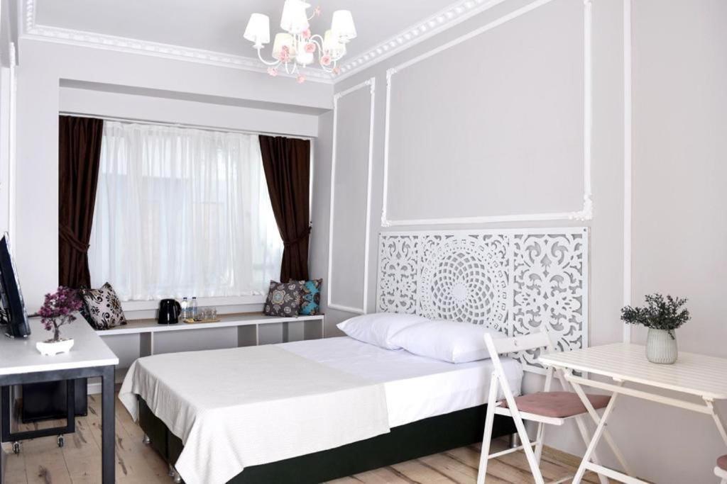 کارگزار هتل آیسا استانبول