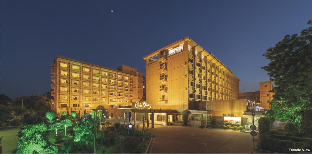 Hotel CLARKS SHIRAZ Agra