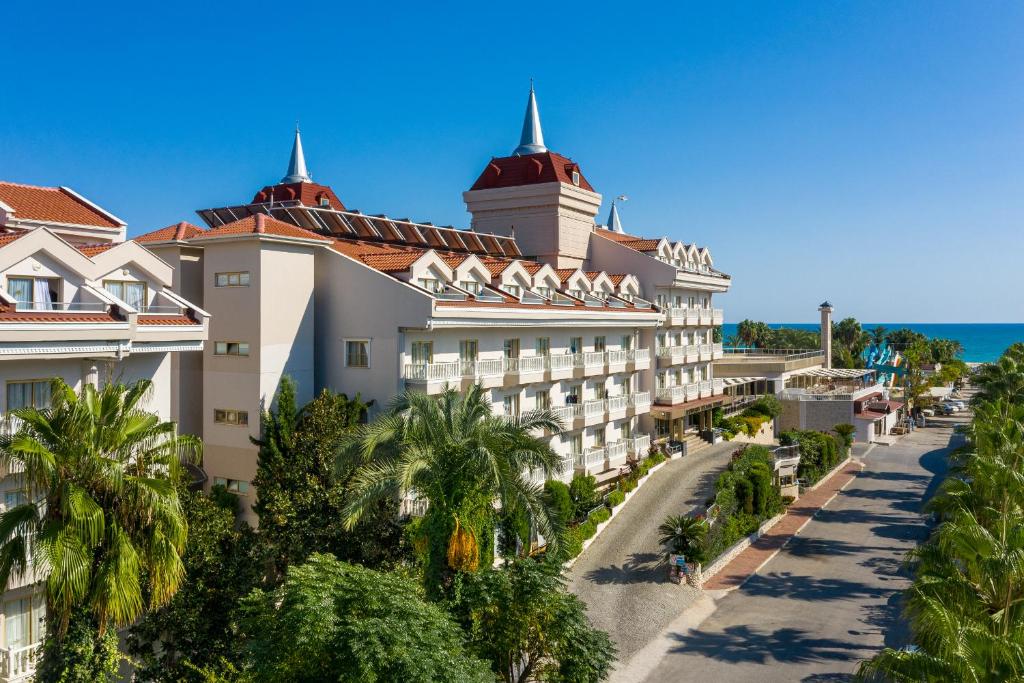 هتل آیدین بی آنتالیا