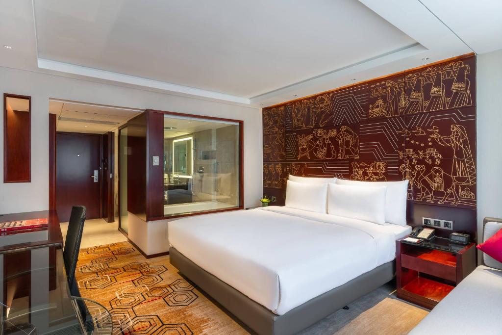 گارانتی کننده هتل China Hotel Guangzhou