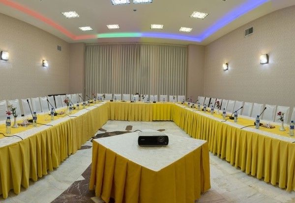 هتل پارسیان بوعلی همدان